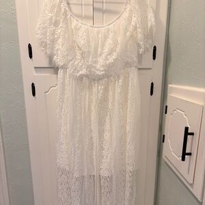 White lace off the shoulder maternity dress